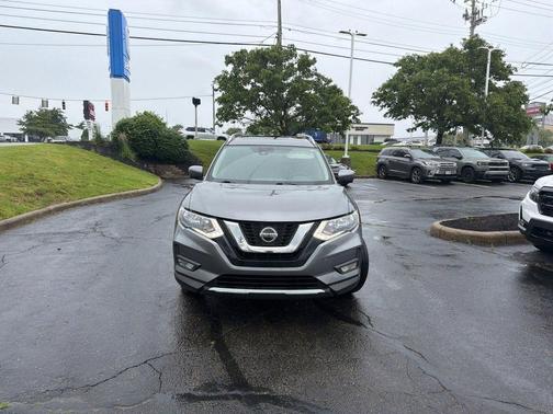 Gun Metallic 2020 Nissan Rogue SV