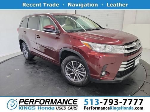Ooh La La Rouge Mica 2018 Toyota Highlander SE