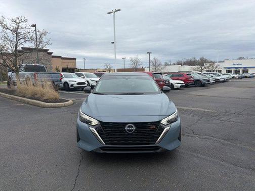 Atlantic Gray Metallic/Super Black 2025 Nissan Sentra SR
