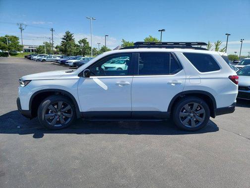 Platinum White Pearl 2026 Honda Pilot Sport
