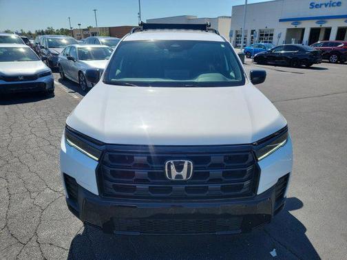 Platinum White Pearl 2026 Honda Pilot Sport