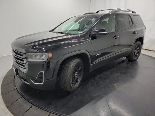 2022 GMC Acadia AWD AT4