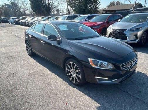2018 Volvo S60 Inscription T5 Platinum