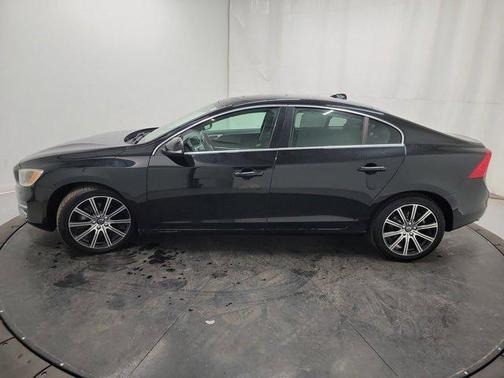 2018 Volvo S60 Inscription T5 Platinum