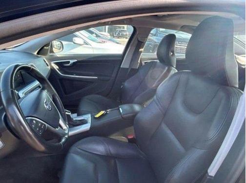 2018 Volvo S60 Inscription T5 Platinum