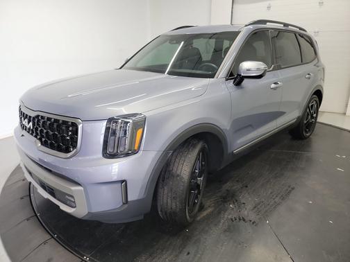Everlasting Silver 2023 Kia Telluride SX X-Line