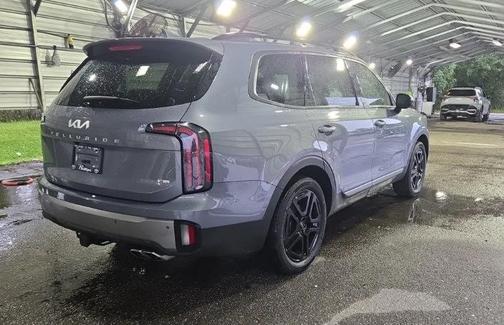 Everlasting Silver 2023 Kia Telluride SX X-Line
