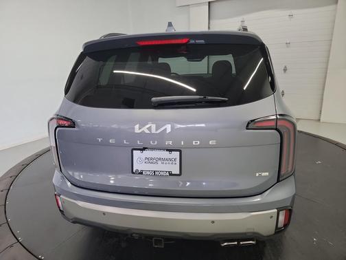 Everlasting Silver 2023 Kia Telluride SX X-Line