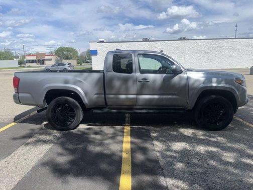 Silver Sky Metallic 2017 Toyota Tacoma SR5