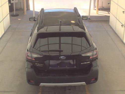 Crystal Black Silica 2023 Subaru Outback Limited