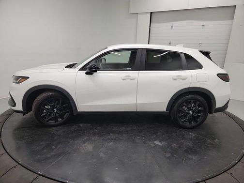 Platinum White Pearl 2024 Honda HR-V AWD Sport