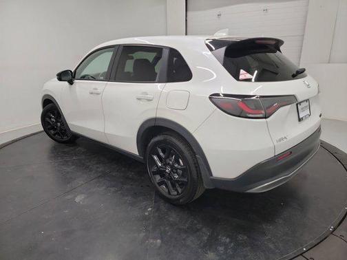 Platinum White Pearl 2024 Honda HR-V AWD Sport