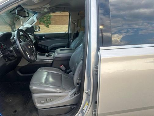 Silver Ice Metallic 2015 Chevrolet Suburban 1500 LT