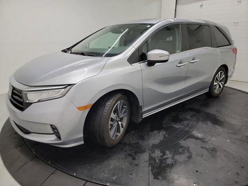 Lunar Silver Metallic 2023 Honda Odyssey Touring