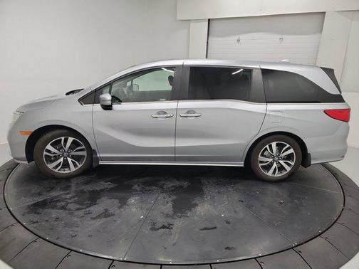 Lunar Silver Metallic 2023 Honda Odyssey Touring