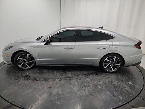 2022 Hyundai SONATA SEL Plus