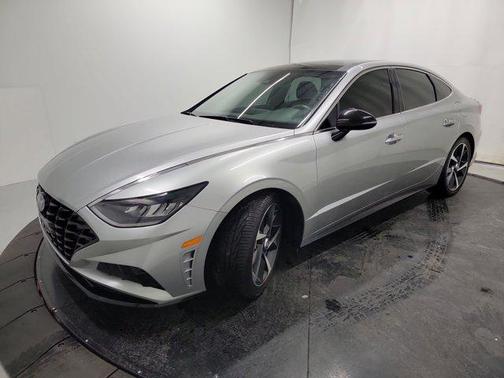 2022 Hyundai SONATA SEL Plus