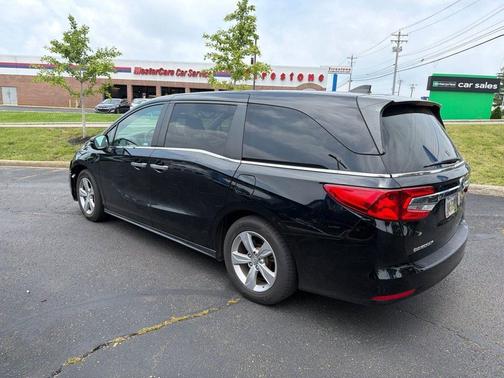 Crystal Black Pearl 2019 Honda Odyssey EX