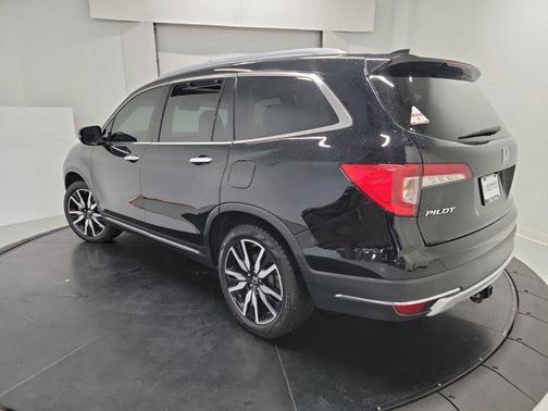 2019 Honda Pilot Touring 8-Passenger