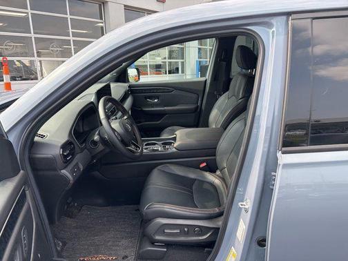 Sonic Gray Pearl 2026 Honda Passport AWD TrailSport Elite Blackout