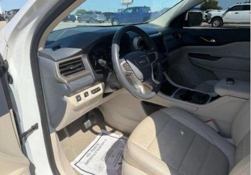 White Frost Tricoat 2022 GMC Acadia Denali