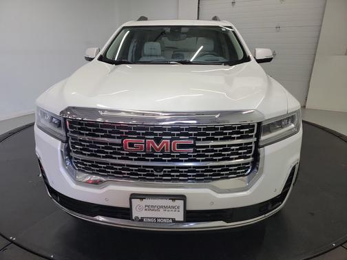 White Frost Tricoat 2022 GMC Acadia Denali