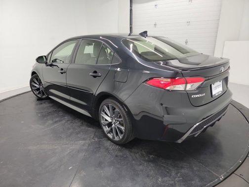 Black Sand Pearl 2021 Toyota Corolla SE