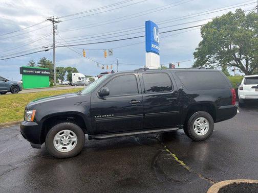 Black 2013 Chevrolet Suburban 2500 LT