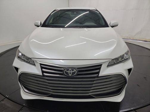 2021 Toyota Avalon XLE
