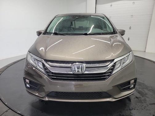 Lunar Silver Metallic 2018 Honda Odyssey EX-L