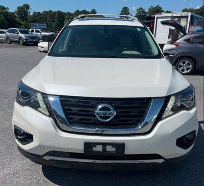 2019 Nissan Pathfinder Platinum