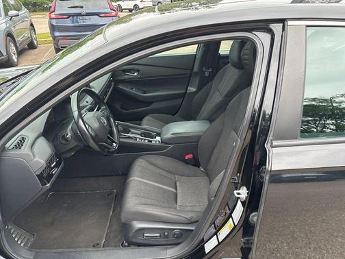 Crystal Black Pearl 2023 Honda Accord Hybrid Sport