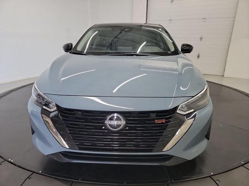 Atlantic Gray Metallic/Super Black 2024 Nissan Sentra SR