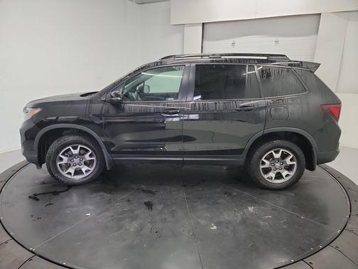 Crystal Black Pearl 2023 Honda Passport AWD TrailSport