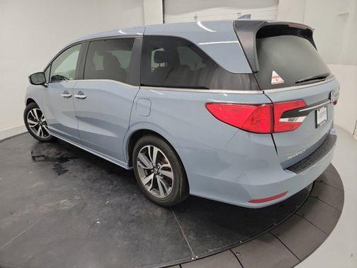 Obsidian Blue Pearl 2023 Honda Odyssey Touring