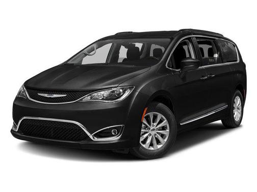 Brilliant Black Crystal Pearlcoat 2017 Chrysler Pacifica Touring-L