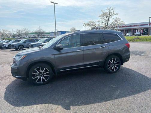 Modern Steel Metallic 2020 Honda Pilot Touring 8-Passenger