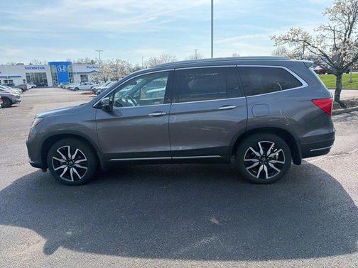 Modern Steel Metallic 2020 Honda Pilot Touring 8-Passenger