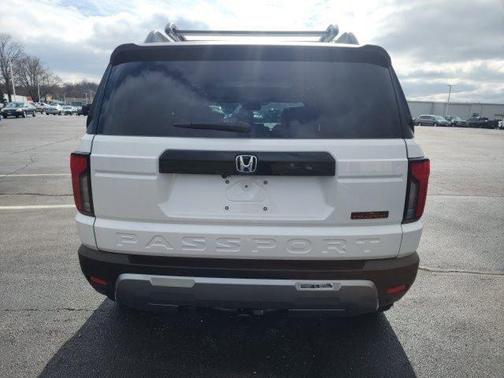 Platinum White Pearl 2026 Honda Passport AWD TrailSport Elite Blackout