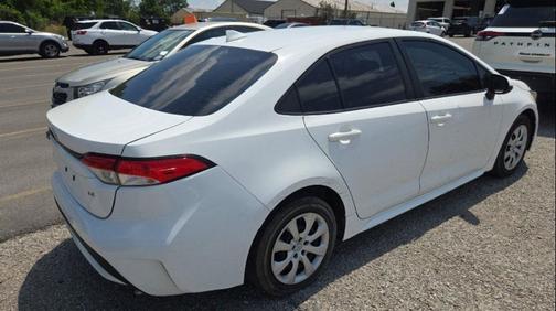 Super White 2021 Toyota Corolla LE
