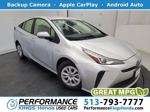 Classic Silver Metallic 2022 Toyota Prius LE