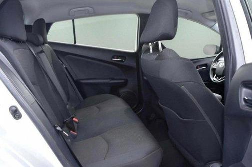 Classic Silver Metallic 2022 Toyota Prius LE