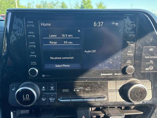 Magnetic Gray Metallic 2021 Toyota Highlander XLE