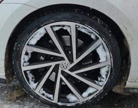 2018 Volkswagen Golf R 2.0T DSG