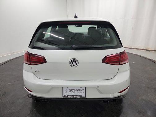 2018 Volkswagen Golf R 2.0T DSG