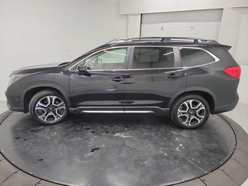 Crystal Black Silica 2023 Subaru Ascent Limited 8-Passenger