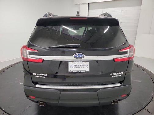 Crystal Black Silica 2023 Subaru Ascent Limited 8-Passenger
