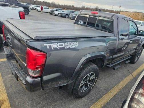 2016 Toyota Tacoma TRD Sport