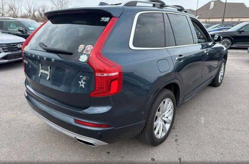 2019 Volvo XC90 T6 Momentum