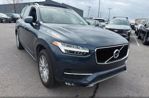 2019 Volvo XC90 T6 Momentum